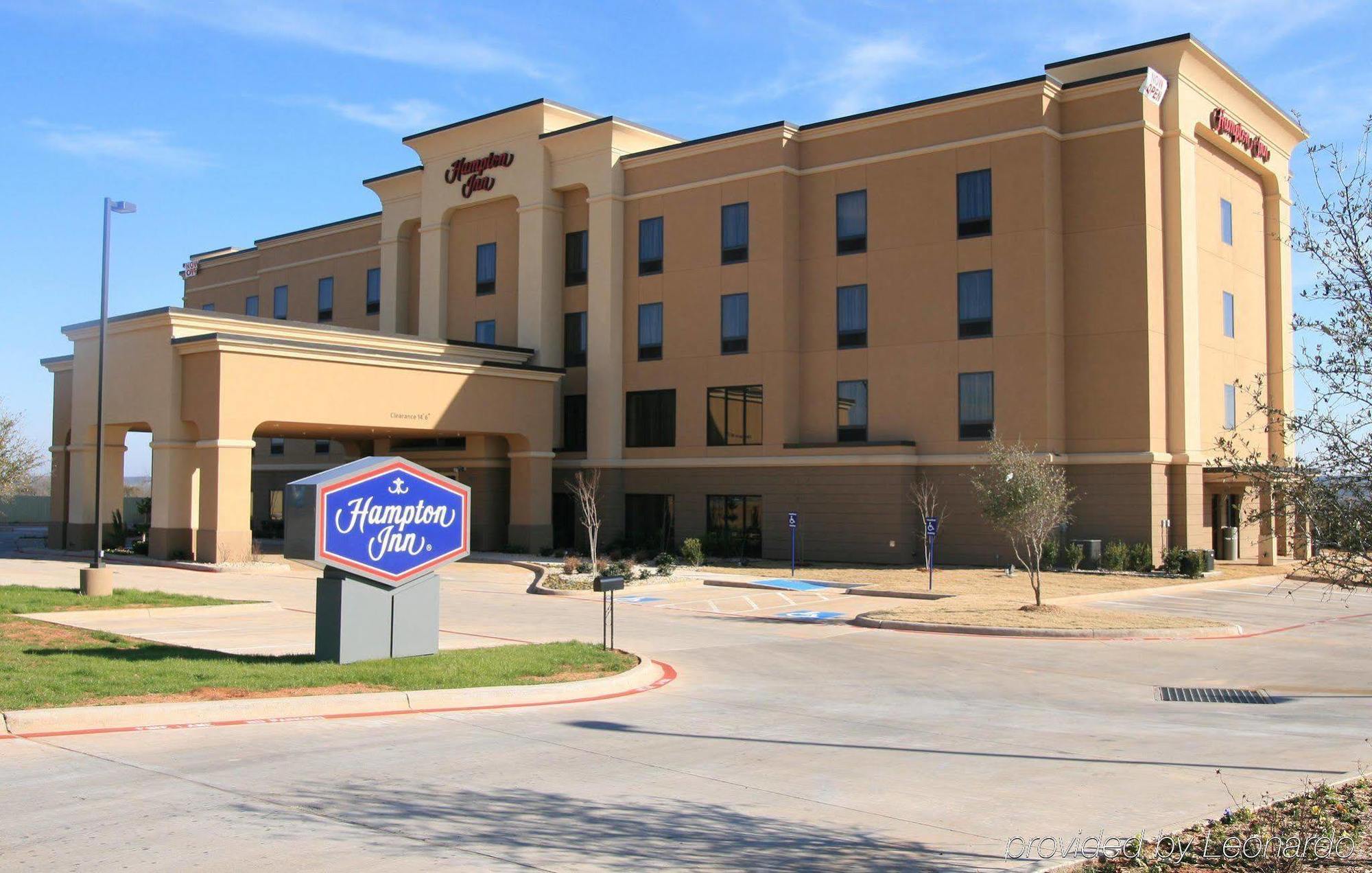 Hampton Inn סוויטווטר מראה חיצוני תמונה